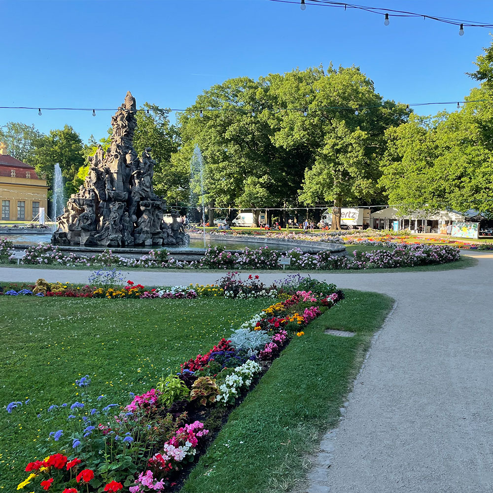 Schlossgarten Erlangen mit Hugenottenbrunnen